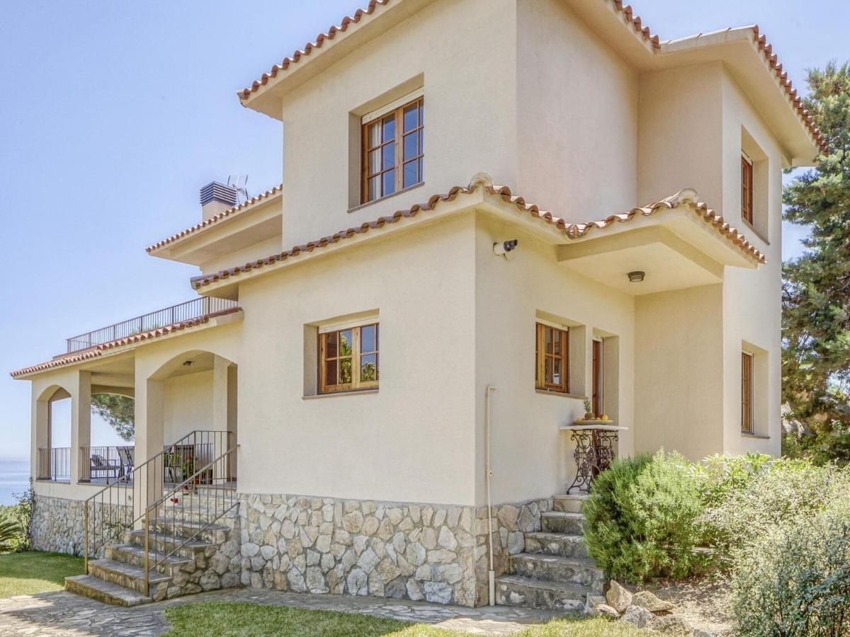 Belvilla By Oyo Villa In Arenys De Mar With Pool Buitenkant foto